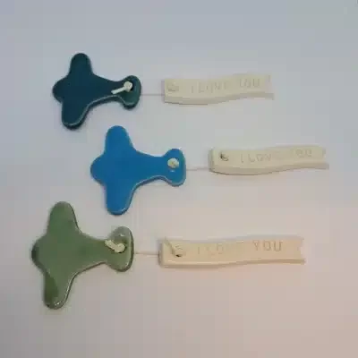 Magnet Airplane messages